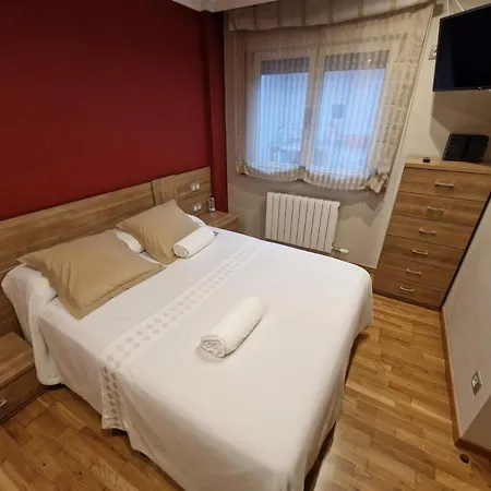 Bouzas. Garaje Con Cargador V.e. * Vigo