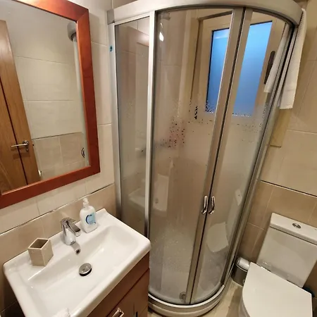 Bouzas. Garaje Con Cargador V.e. Vigo