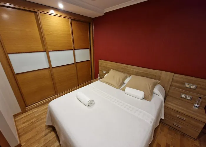 Bouzas. Garaje Con Cargador V.e. * Vigo